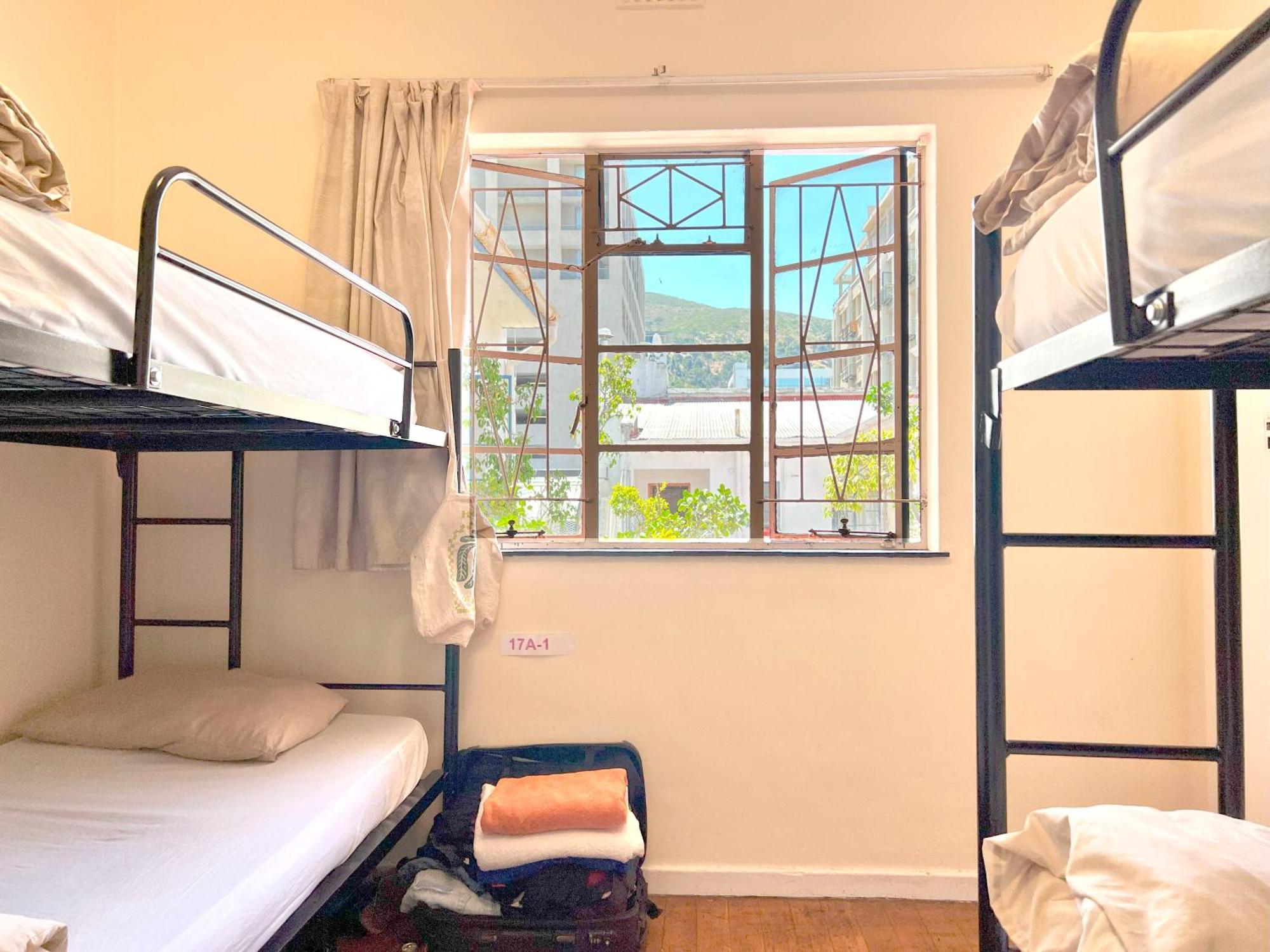 Long Street Backpackers (Adults Only) Hostel Cape Town Exterior photo