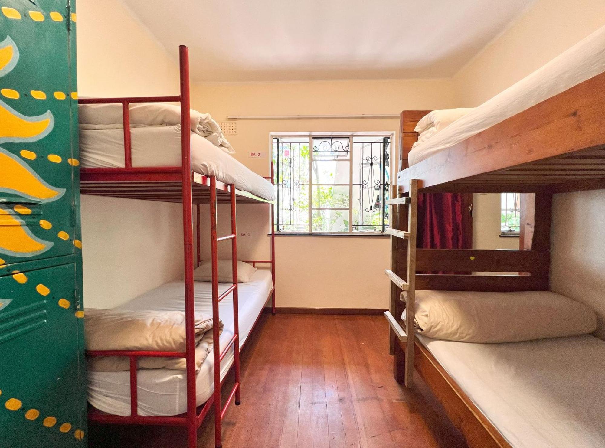 Long Street Backpackers (Adults Only) Hostel Cape Town Exterior photo