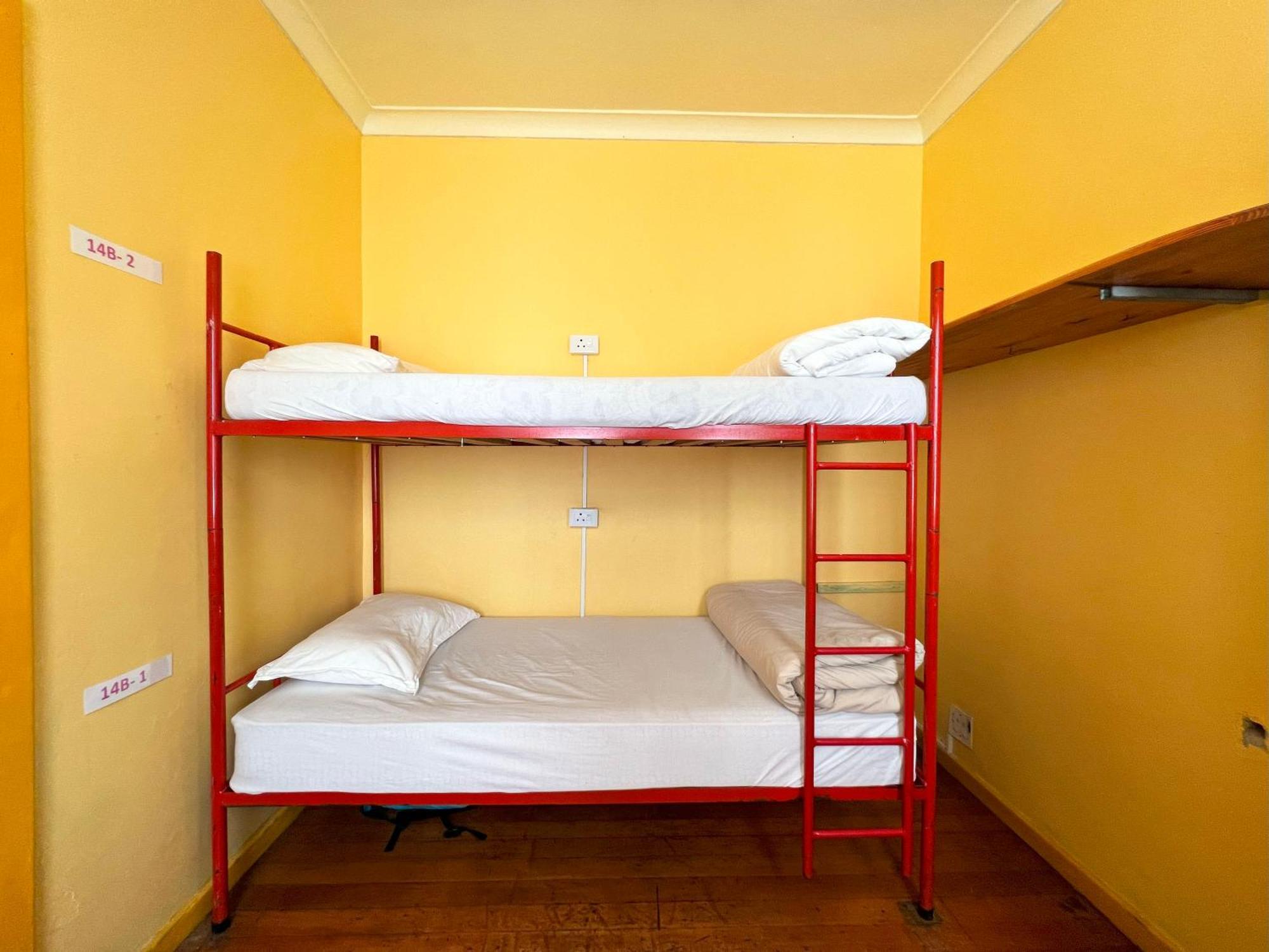 Long Street Backpackers (Adults Only) Hostel Cape Town Exterior photo